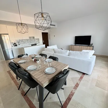 Sublime Benahavis Apartment